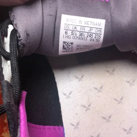 Adidas Sneakers in Purple and Black - Picture 7 of 9